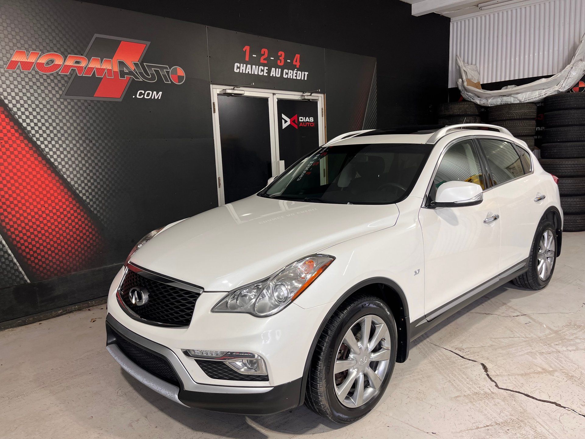 INFINITI QX50 2017 - Thumbnail 2