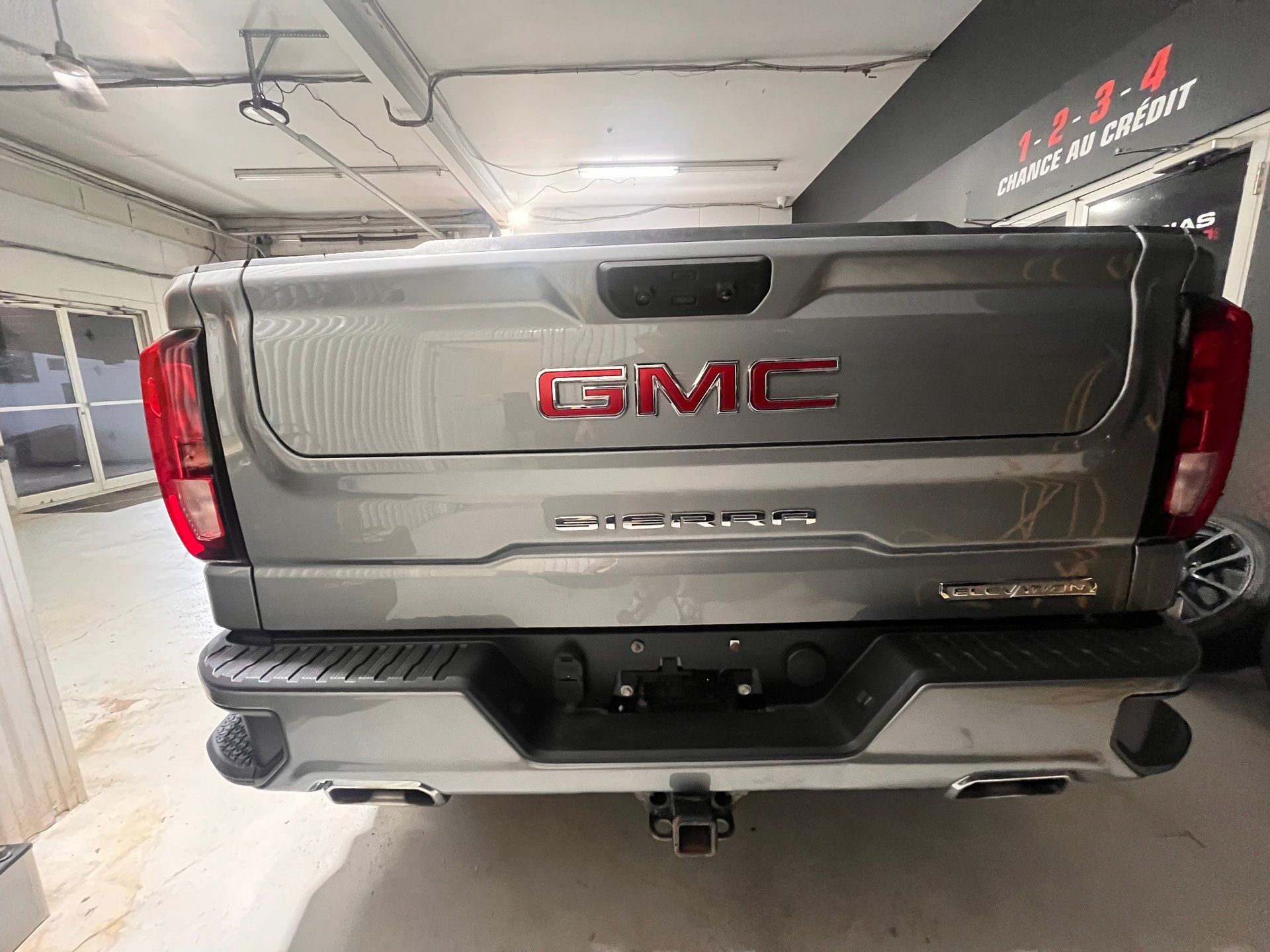 GMC Sierra 1500 2023 - Thumbnail 12
