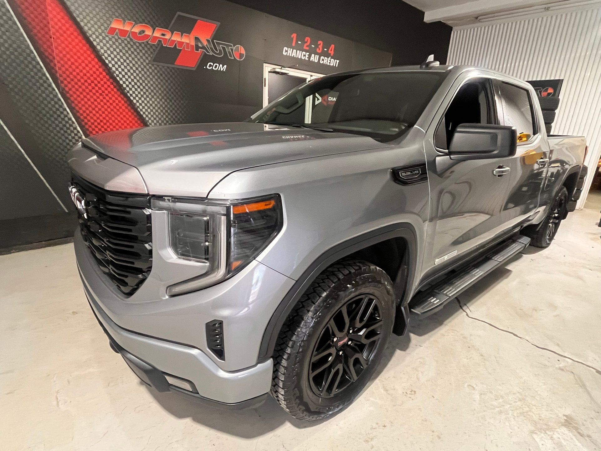 GMC Sierra 1500 2023 - Thumbnail 6