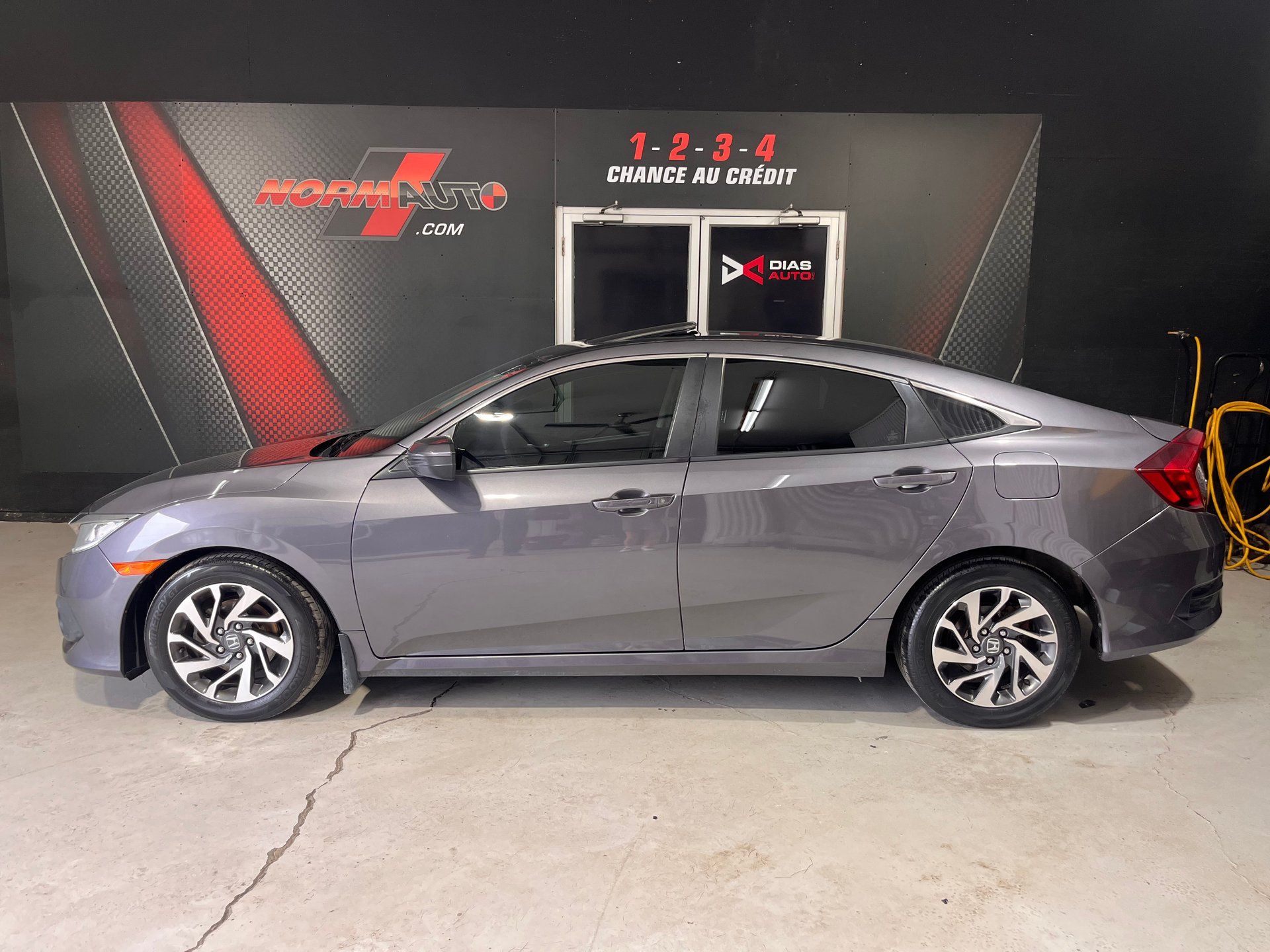 Honda Civic 2018 - Thumbnail 1