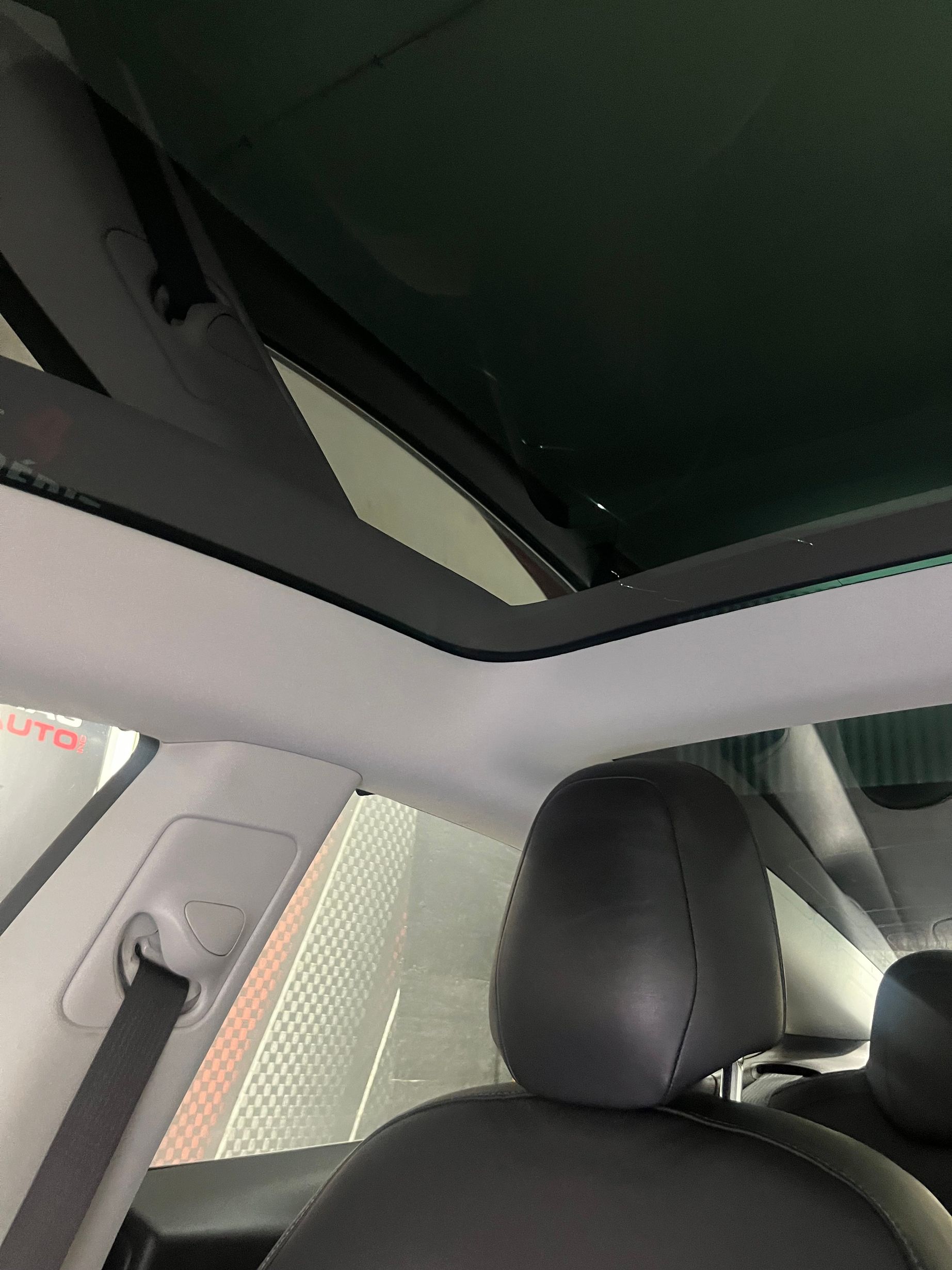 Tesla Model 3 2019 - Thumbnail 18
