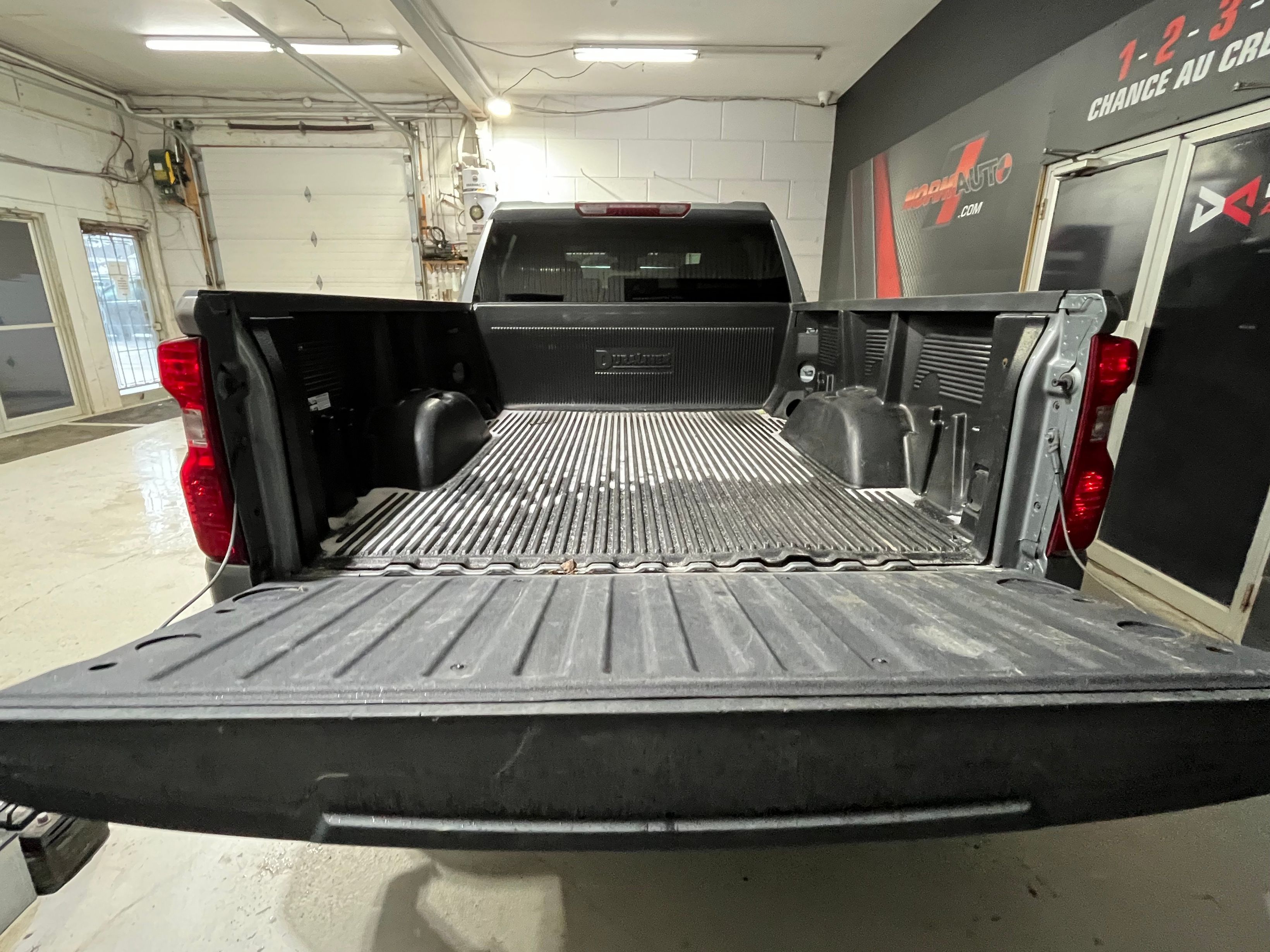 Chevrolet Silverado 1500 2025 - Thumbnail 15