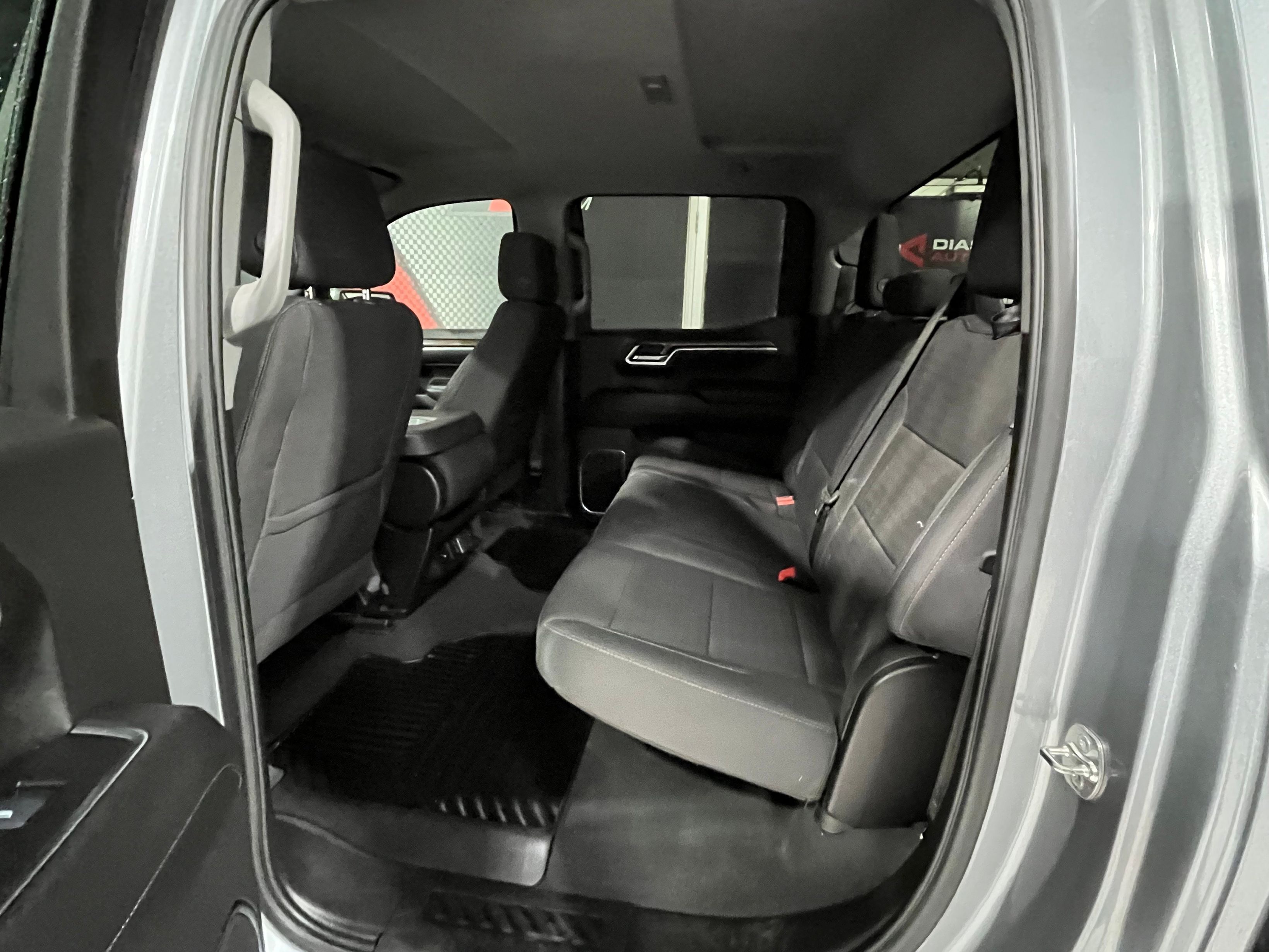 Chevrolet Silverado 1500 2025 - Thumbnail 17