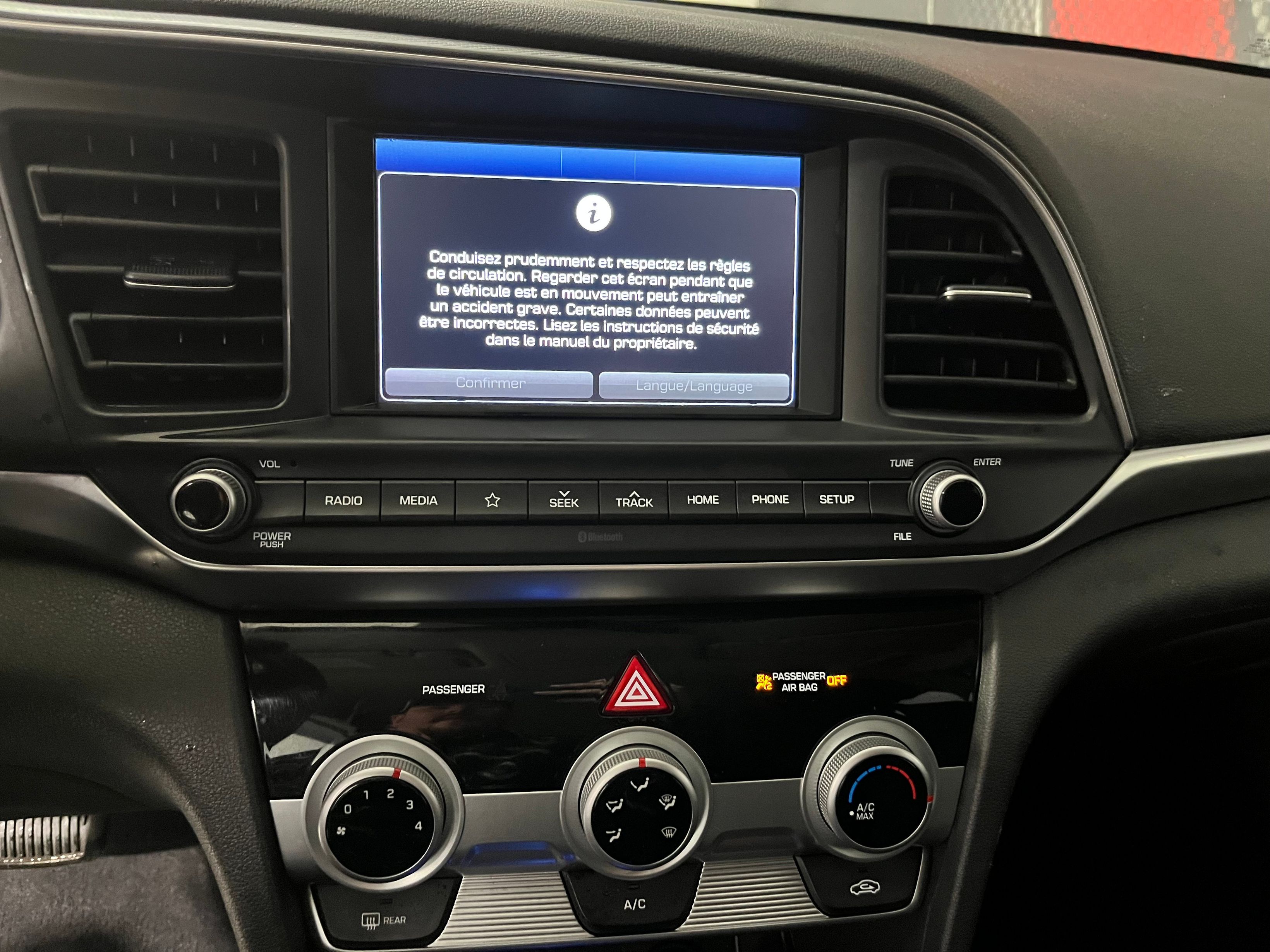 Hyundai Elantra 2020 - Thumbnail 17