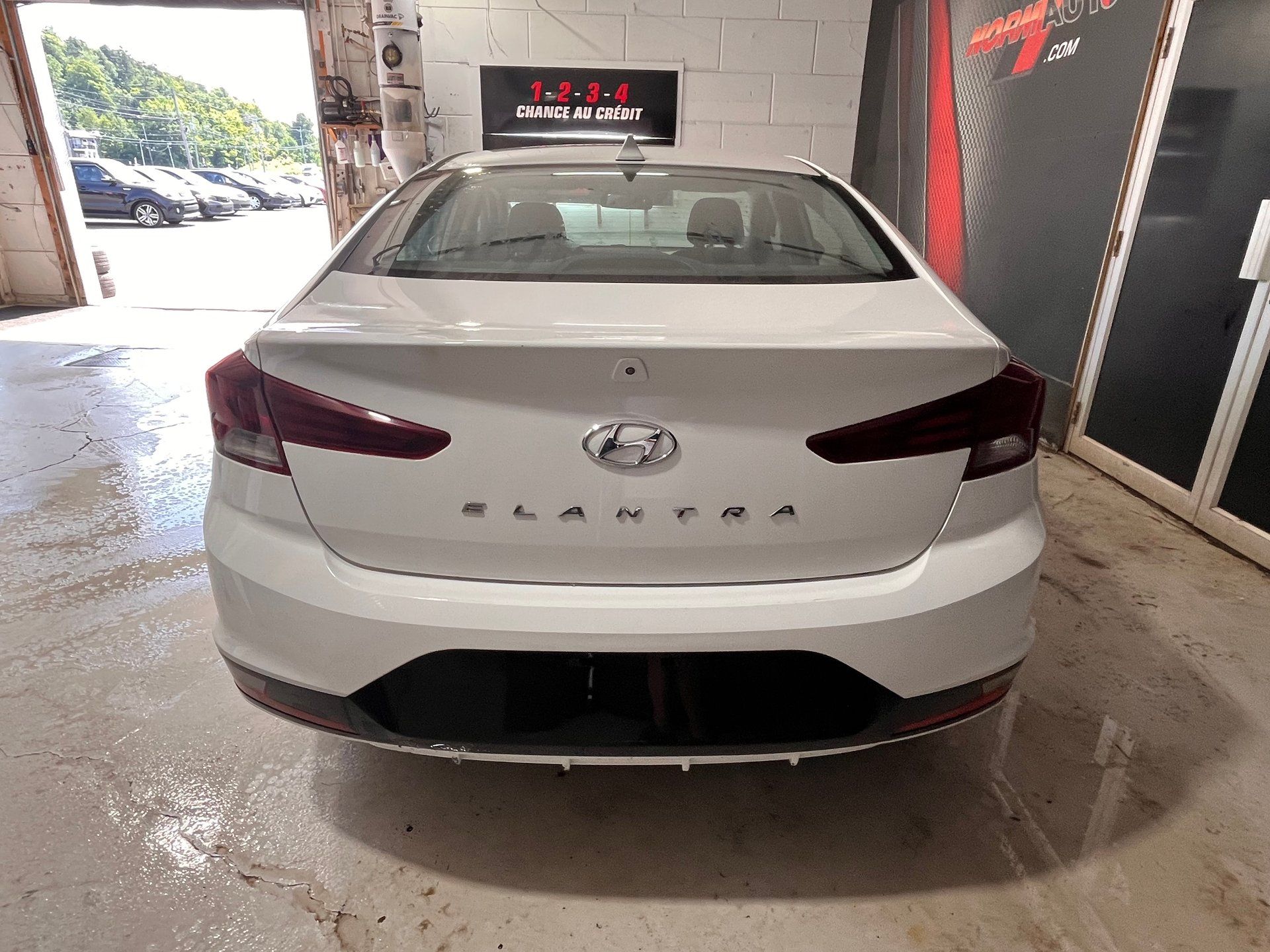 Hyundai Elantra 2020 - Thumbnail 8