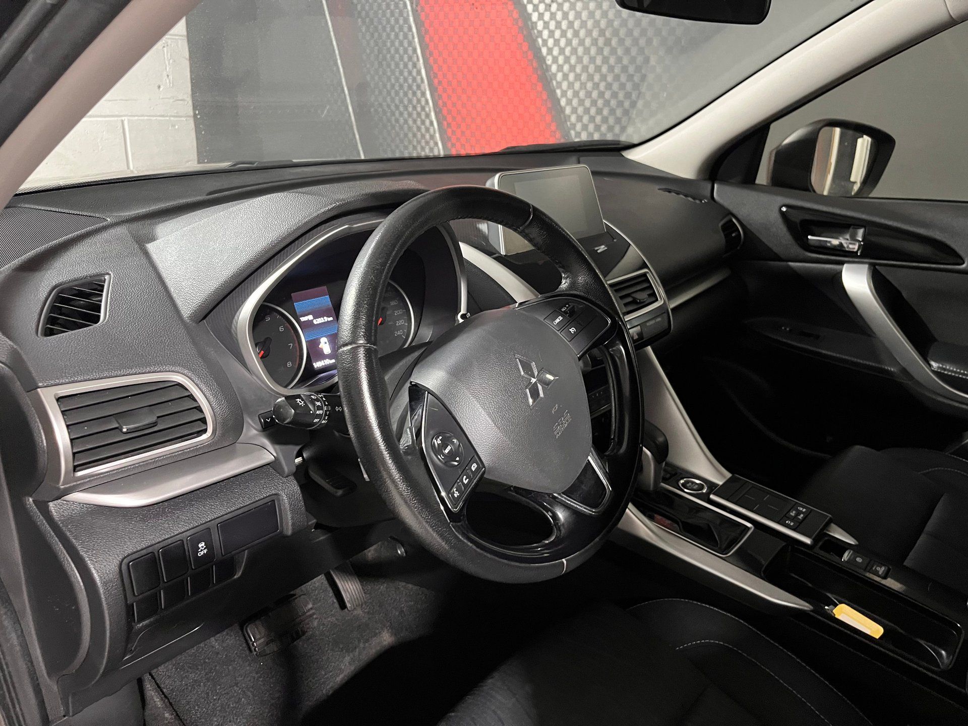 Mitsubishi Eclipse Cross 2018 - Thumbnail 11