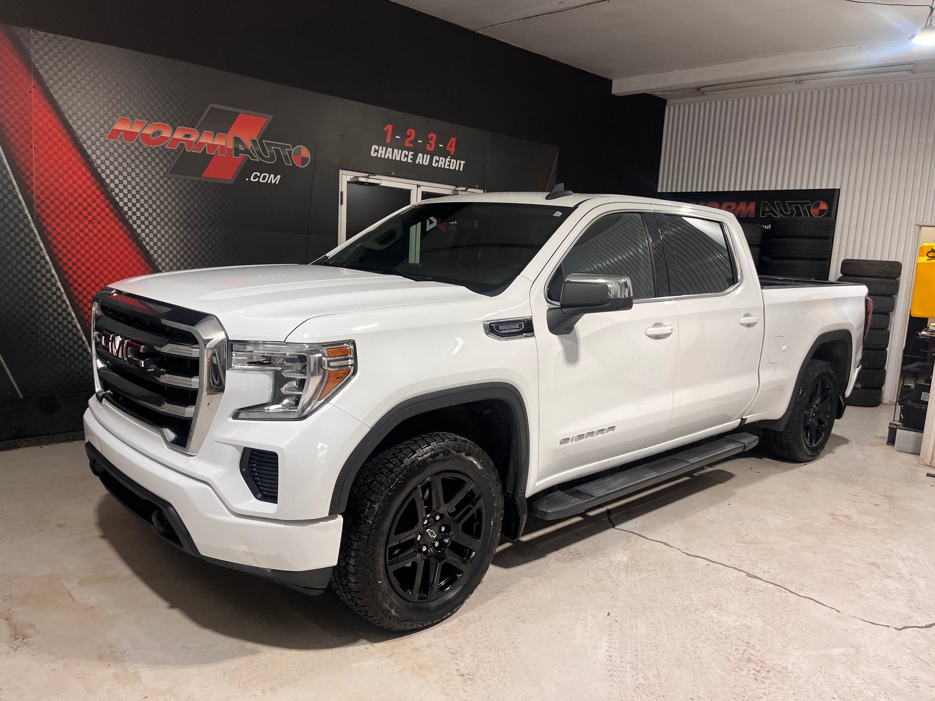 GMC Sierra 1500 2021 - Thumbnail 2