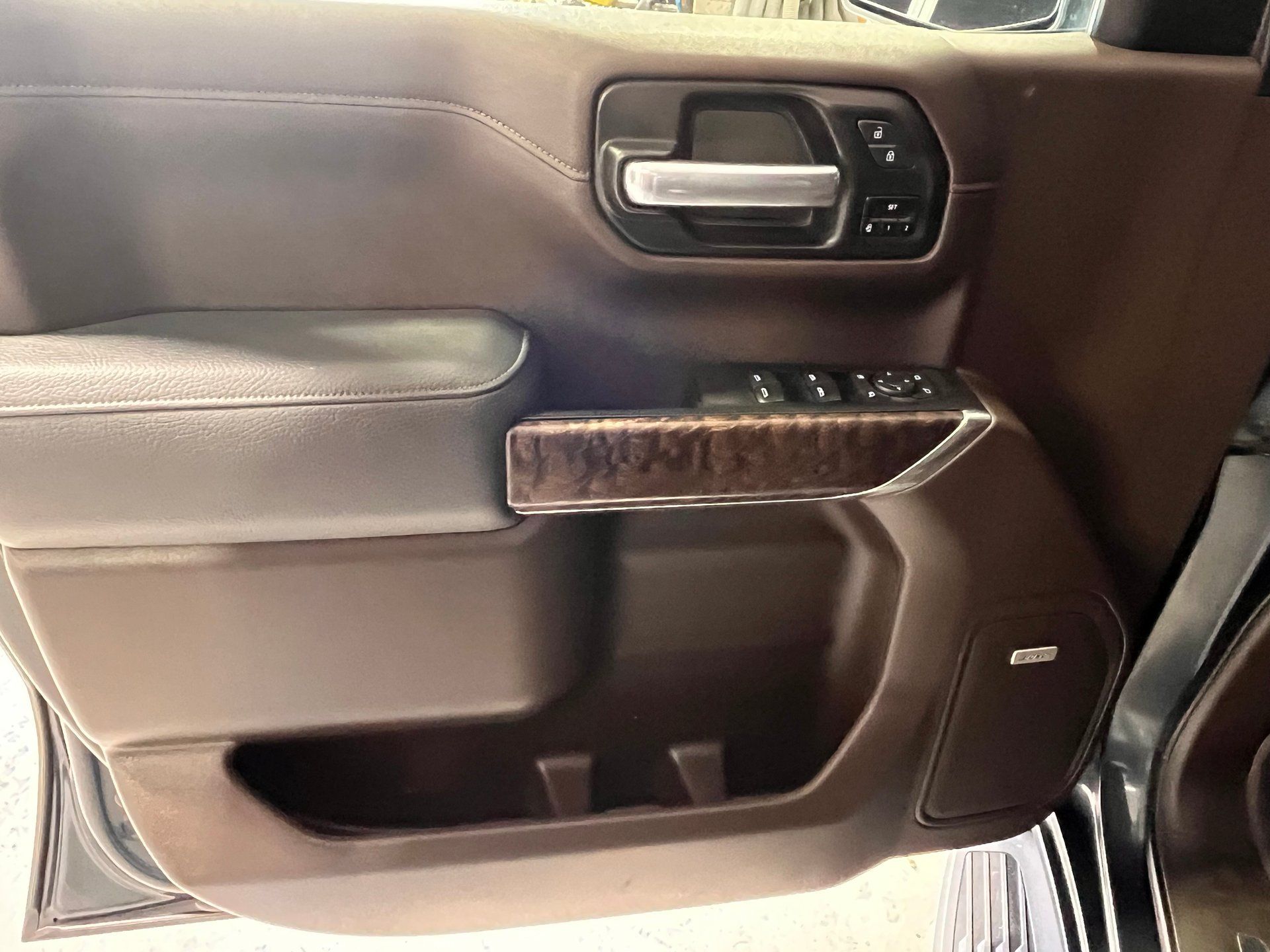 GMC Sierra 1500 2021 - Image 12