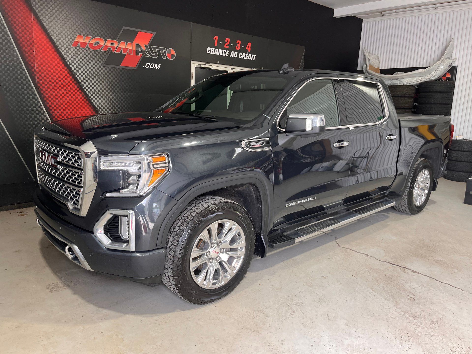 GMC Sierra 1500 2021 - Image 2