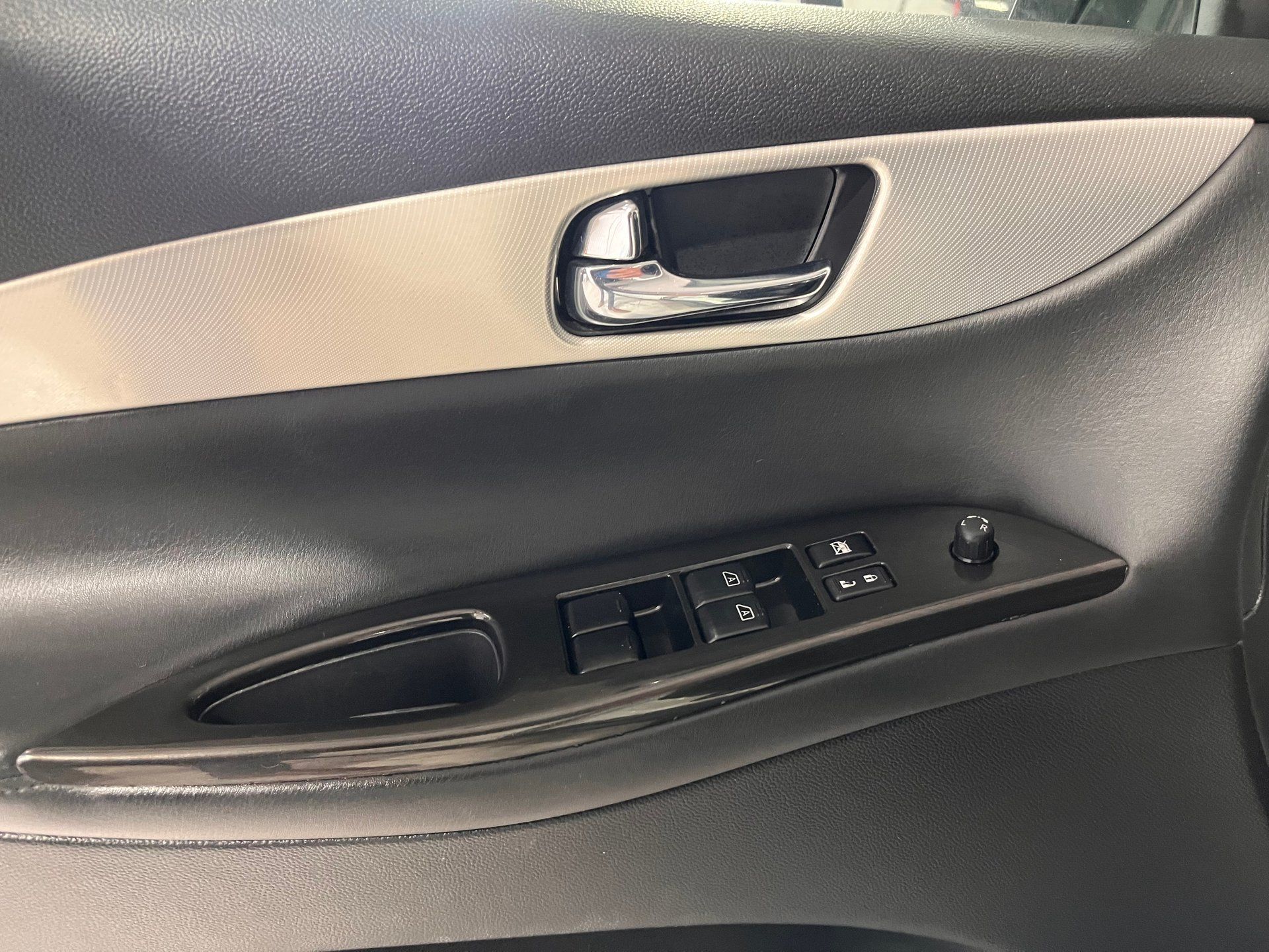 INFINITI QX50 2017 - Image 11