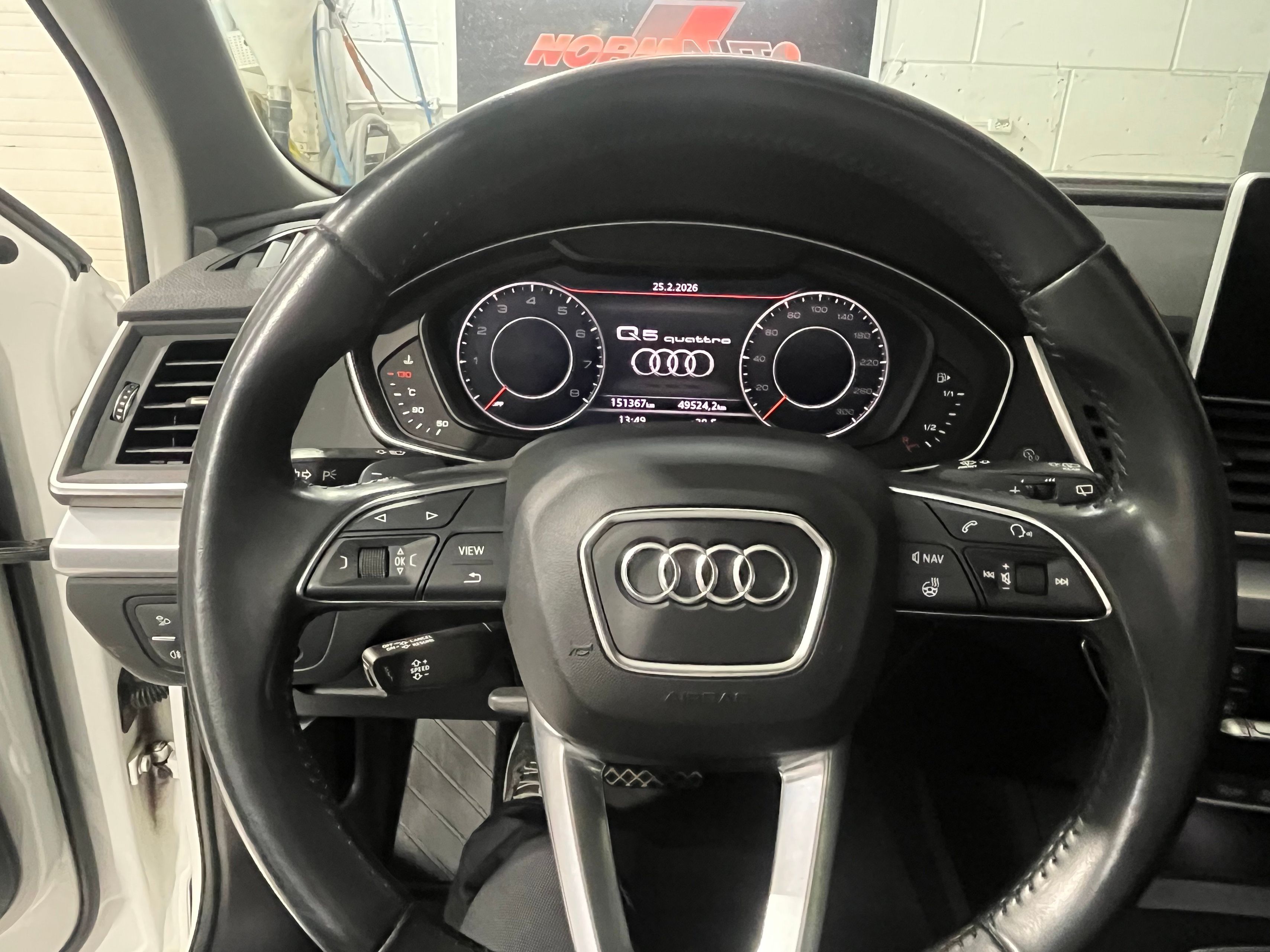 Audi Q5 2020 - Image 25