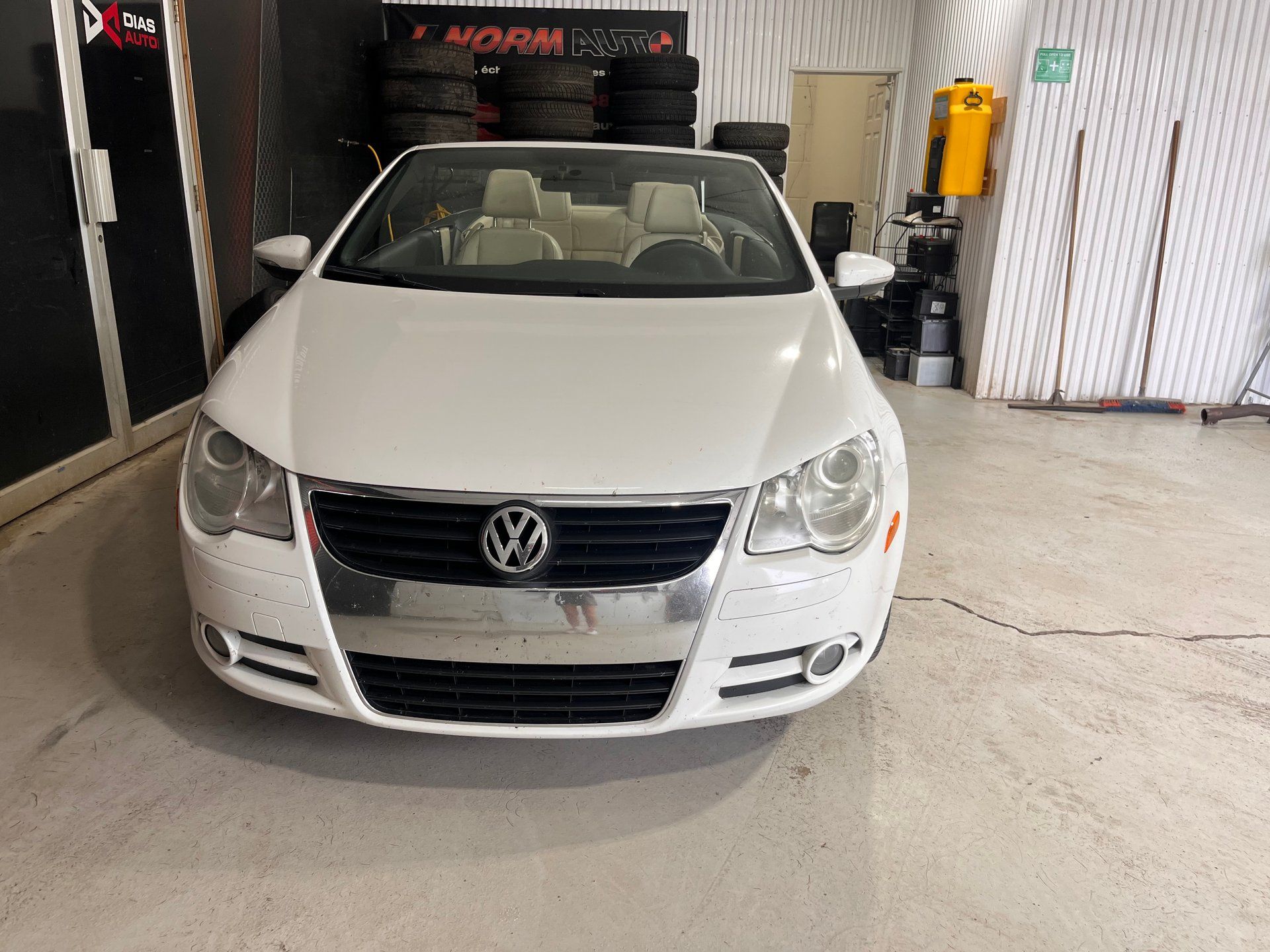 Volkswagen Eos 2010 - Image 3