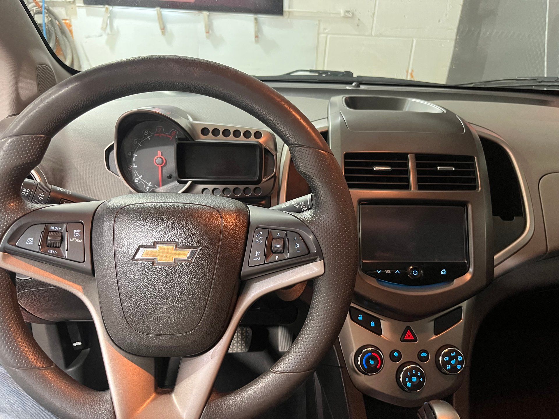 Chevrolet Sonic 2016 - Image 11