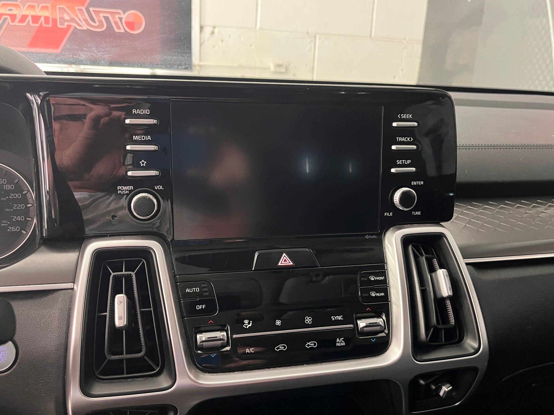 Kia Sorento 2021 - Image 17