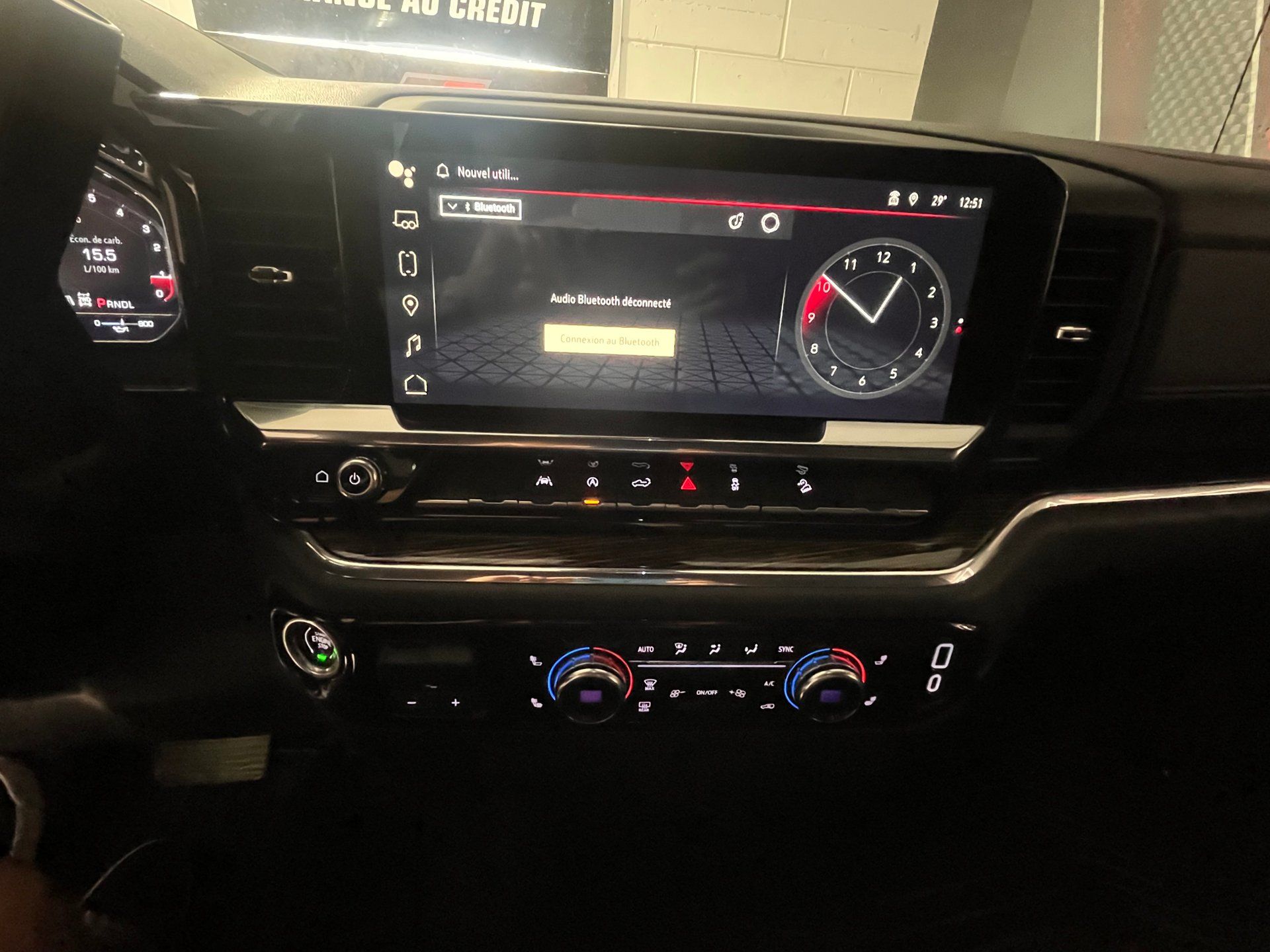 GMC Sierra 1500 2023 - Image 24
