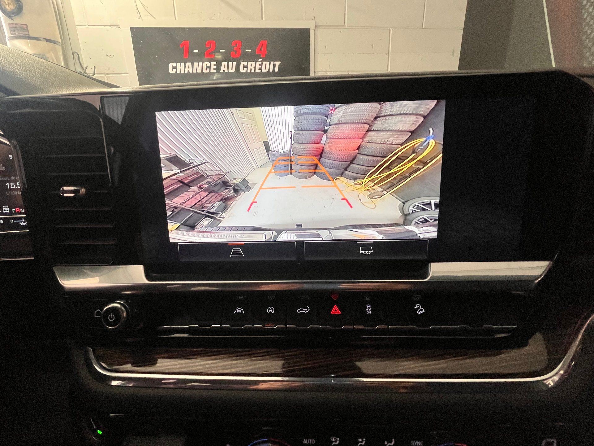 GMC Sierra 1500 2023 - Image 30