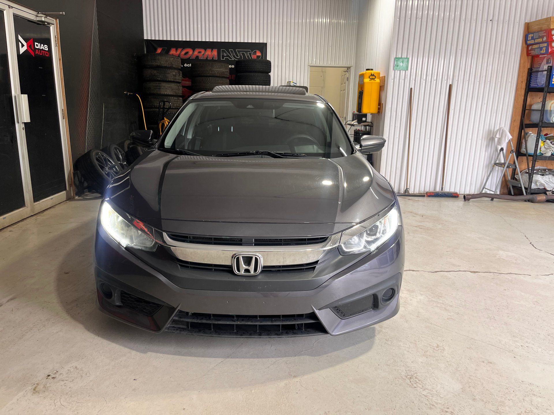 Honda Civic 2018 - Image 3
