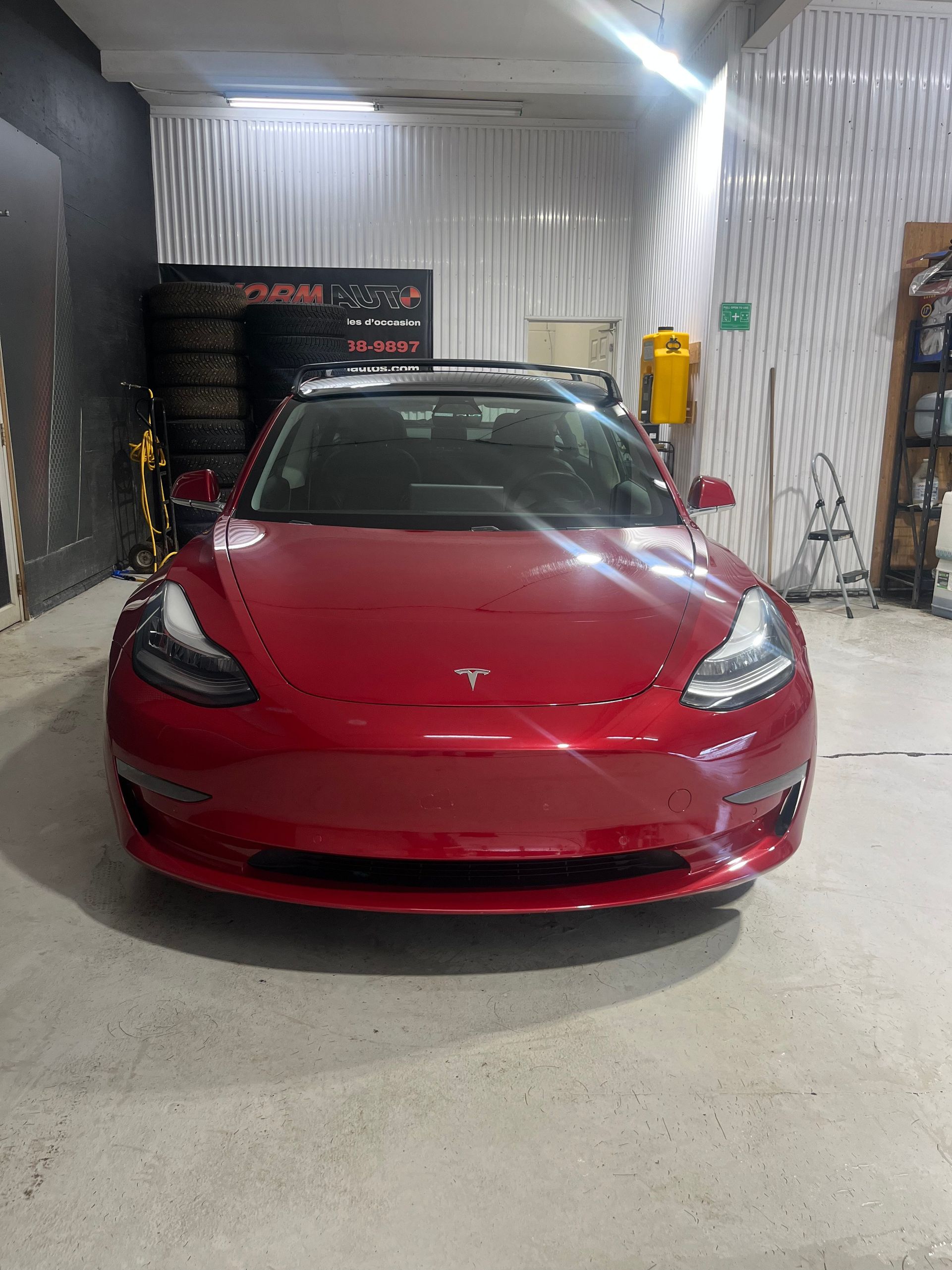 Tesla Model 3 2019 - Image 10