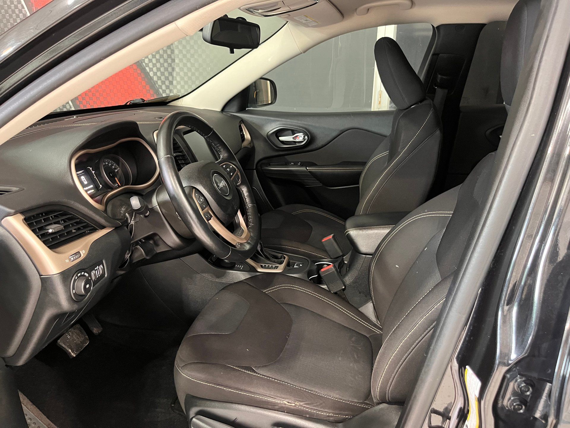 Jeep Cherokee 2016 - Image 7