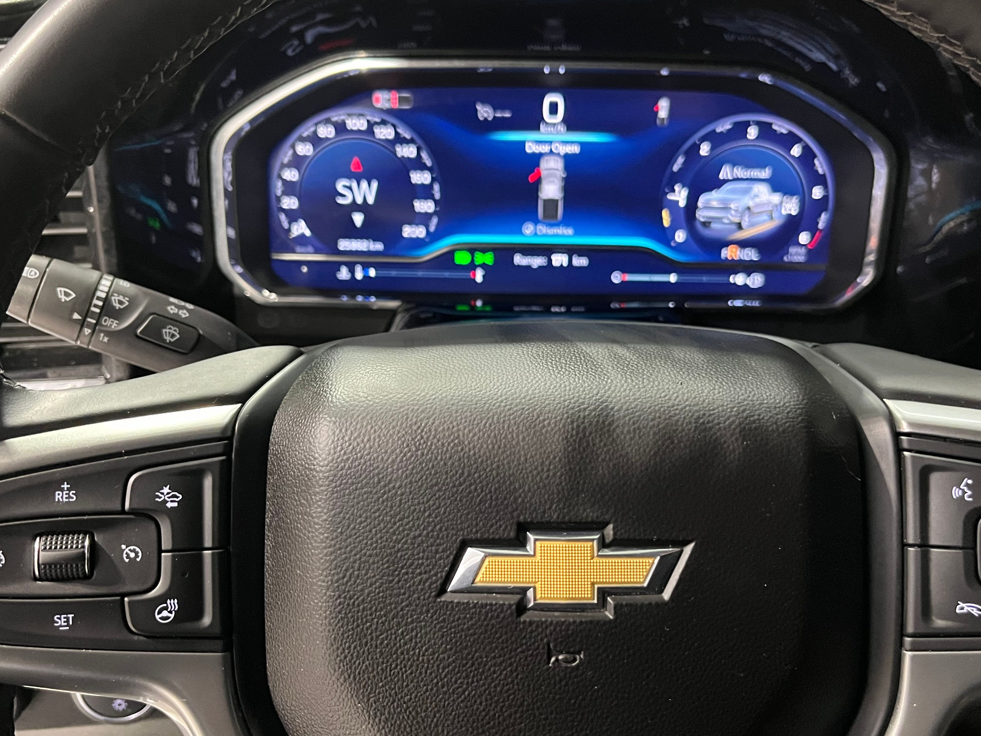 Chevrolet Silverado 1500 2025 - Image 23