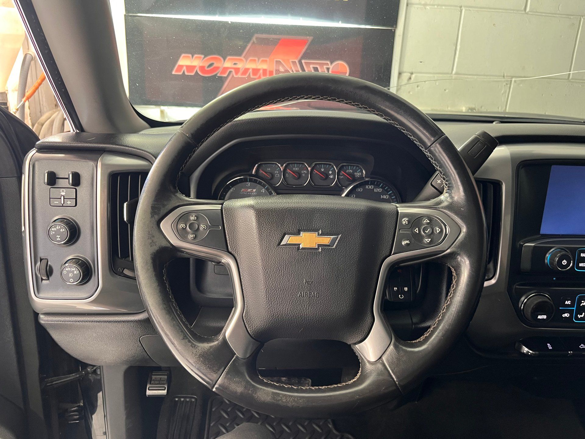 Chevrolet Silverado 1500 2016 - Image 12