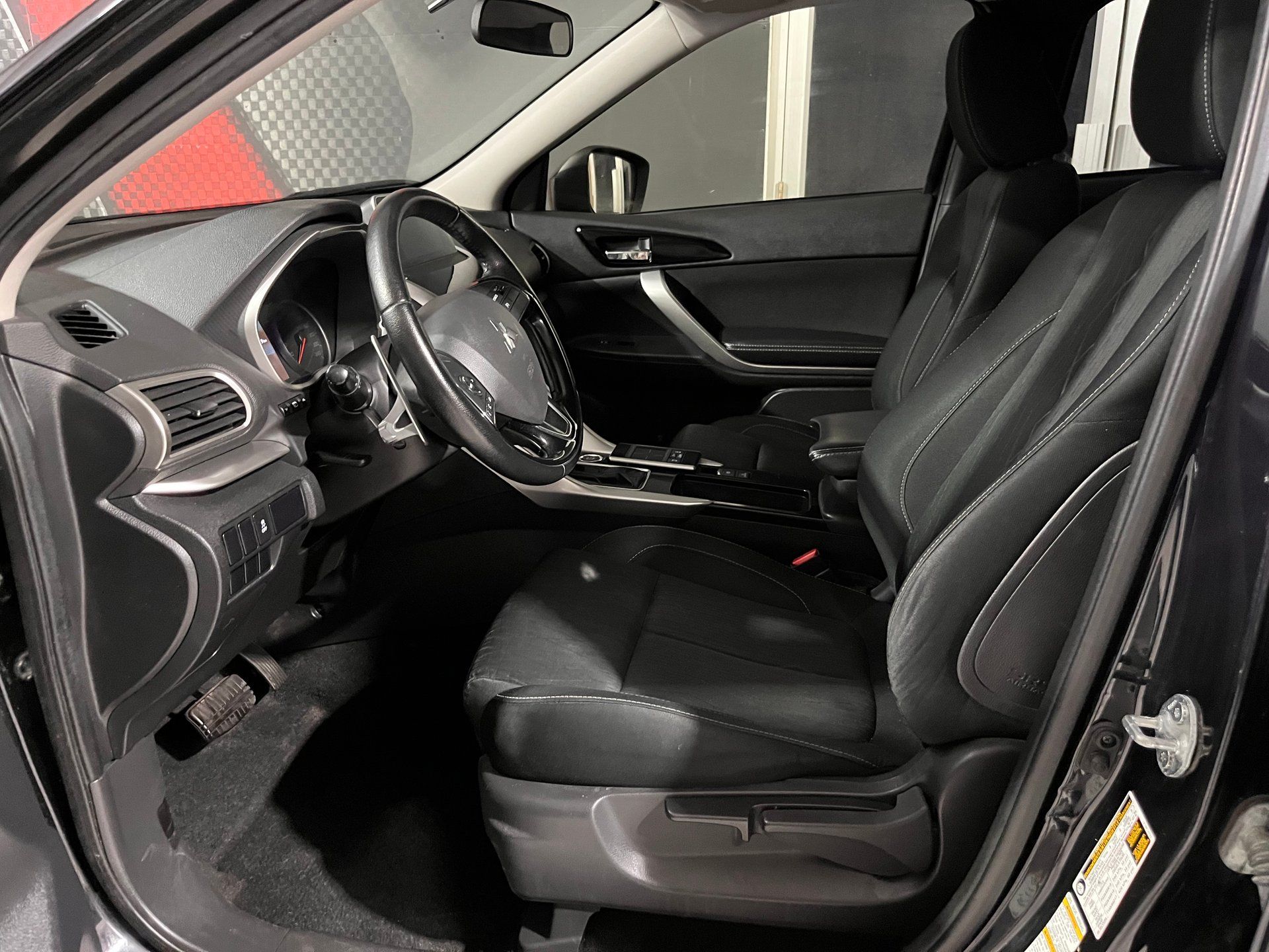 Mitsubishi Eclipse Cross 2018 - Image 9