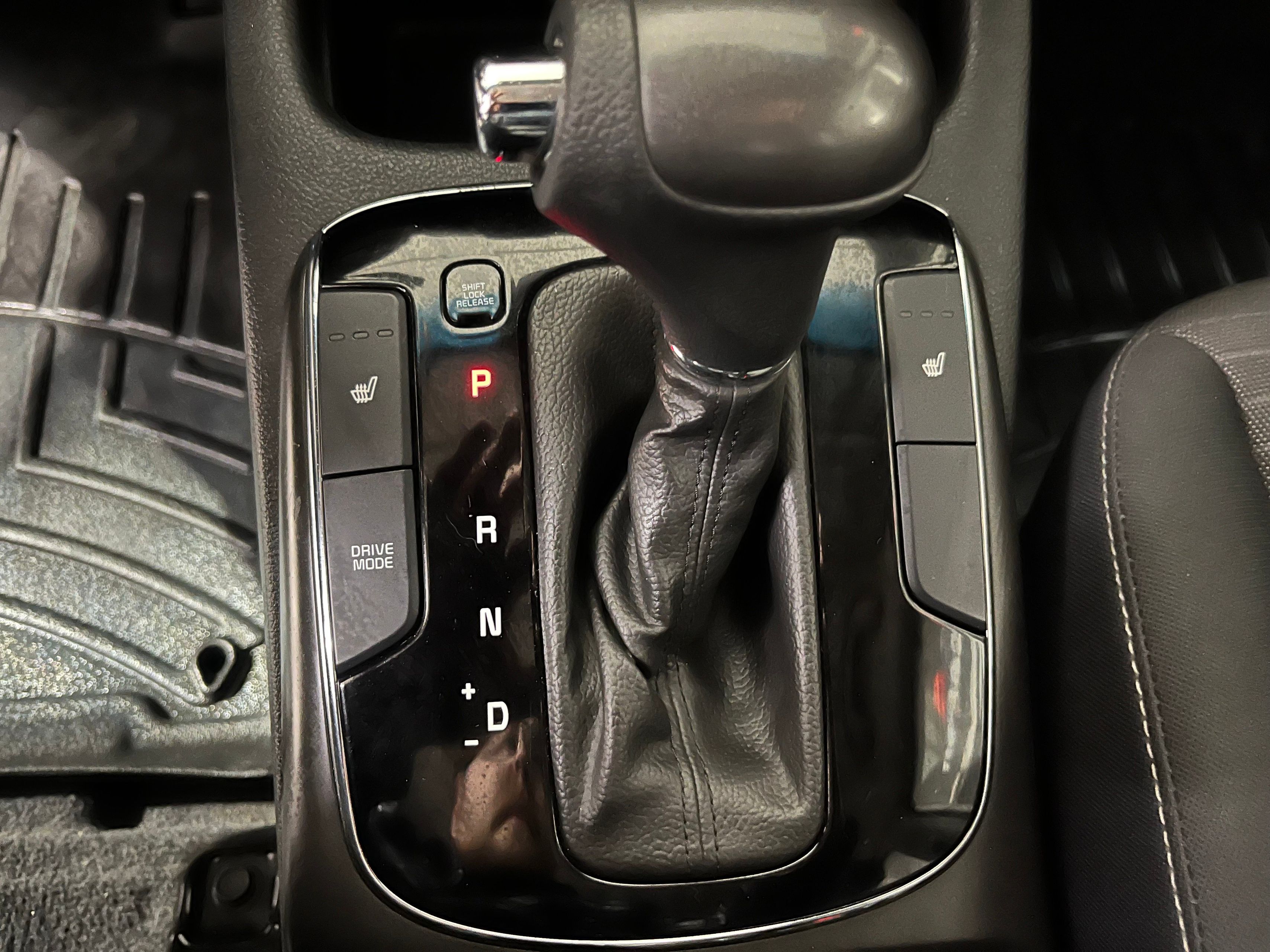 Kia Forte 2018 - Image 18