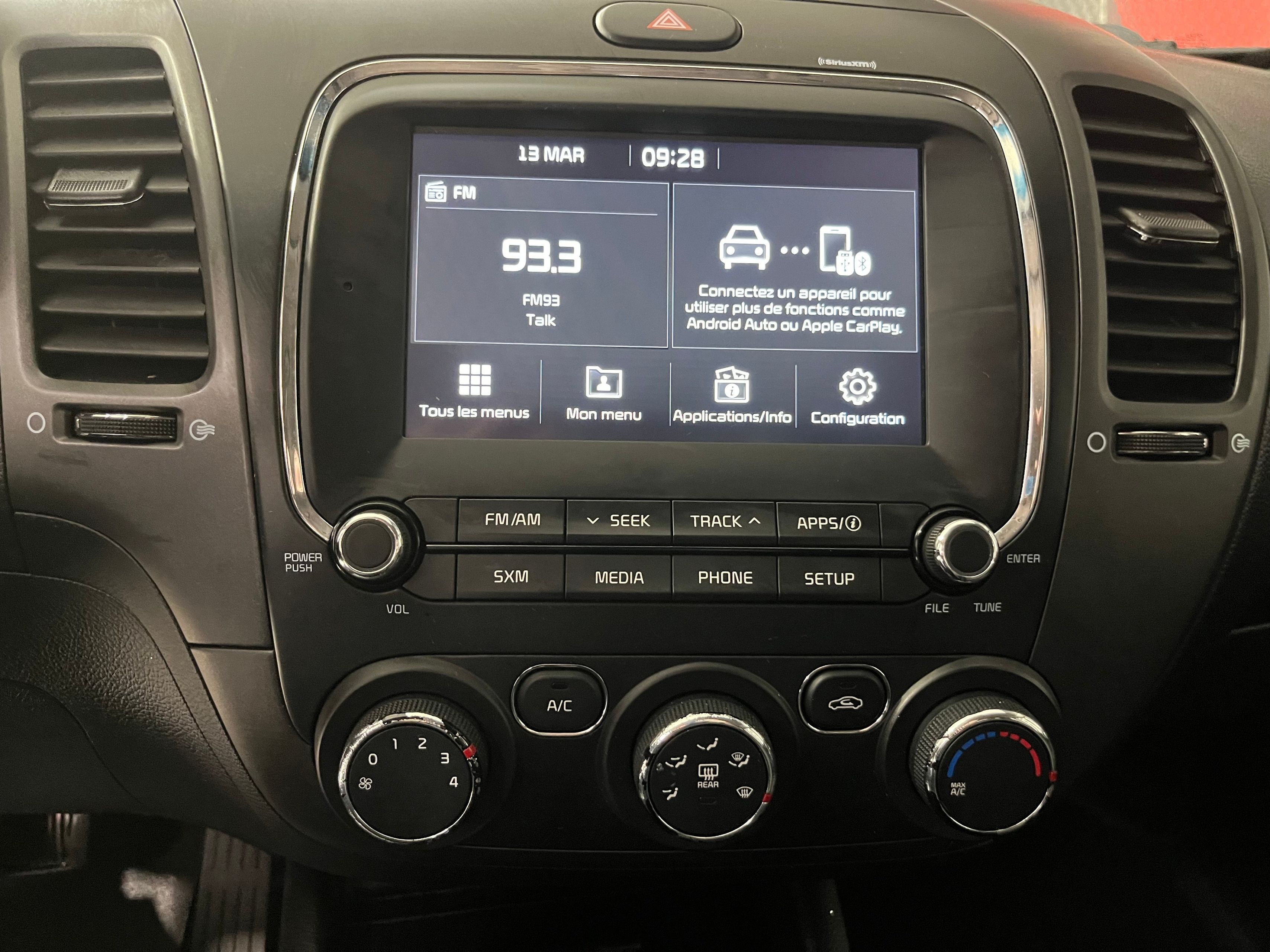 Kia Forte 2018 - Image 19