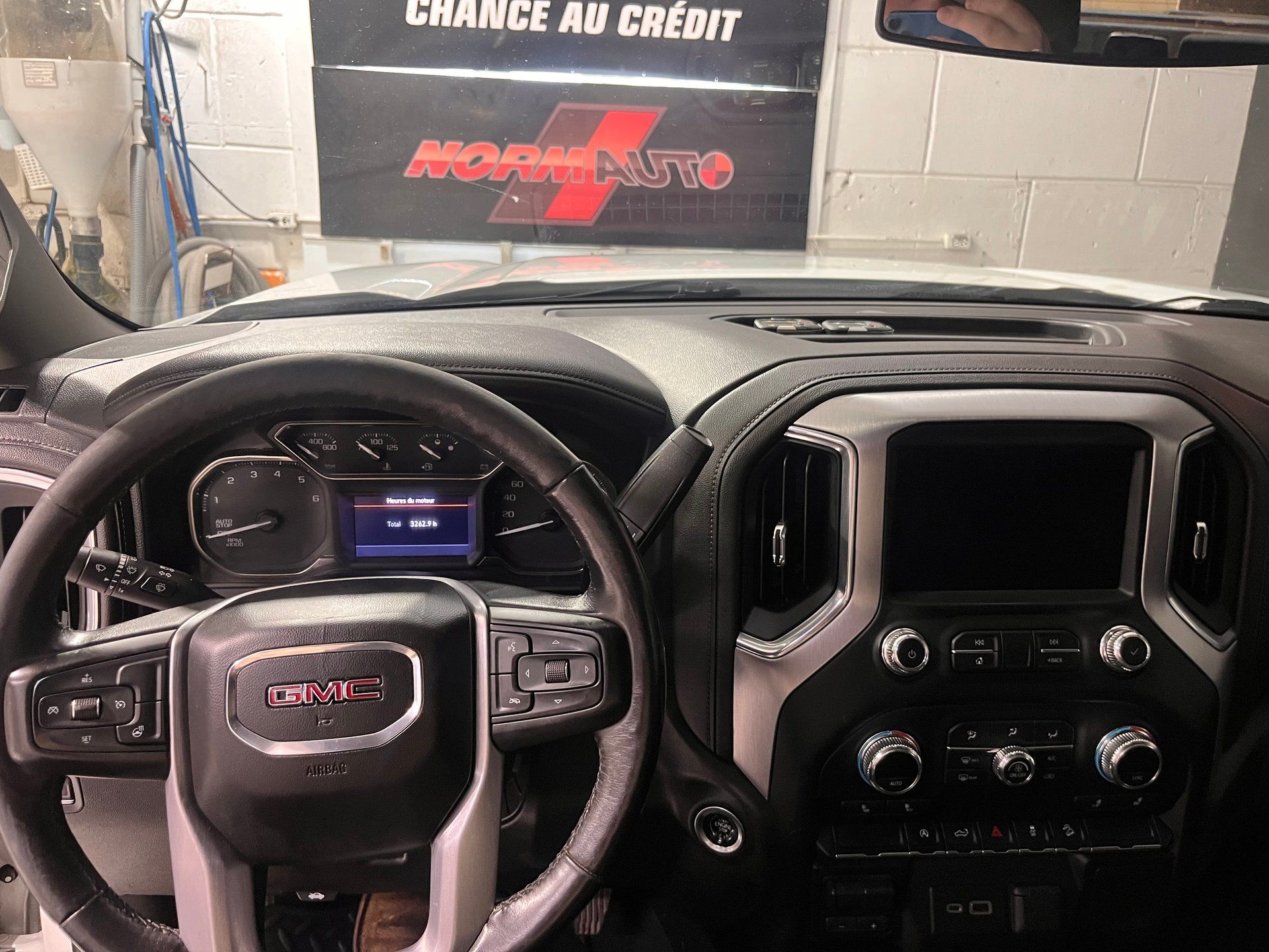 GMC Sierra 1500 2021 - Image 10