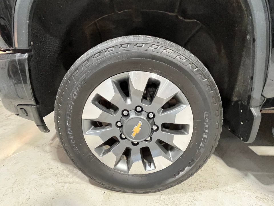 Chevrolet Silverado 2500HD 2022 - Image 12