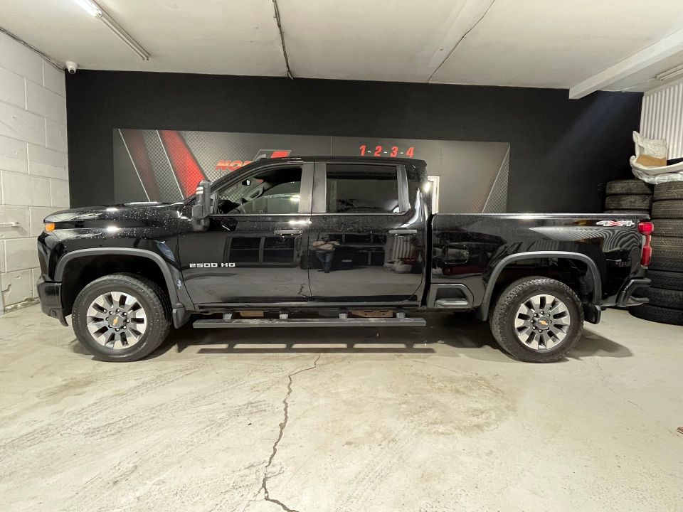 Chevrolet Silverado 2500HD 2022 - Image 1
