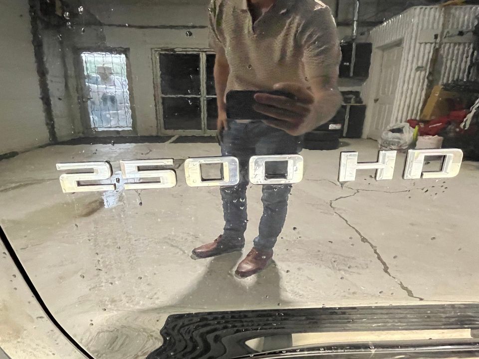 Chevrolet Silverado 2500HD 2022 - Image 11