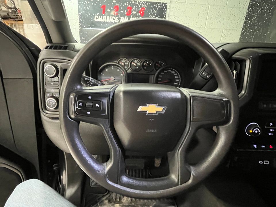 Chevrolet Silverado 2500HD 2022 - Image 17