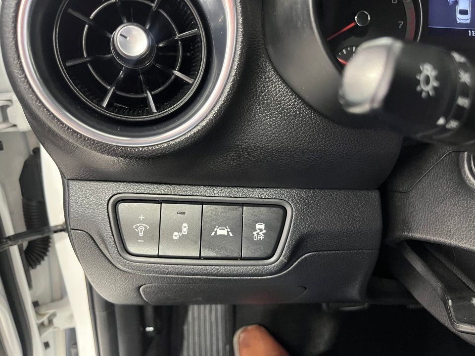 Kia Forte 2021 - Image 14