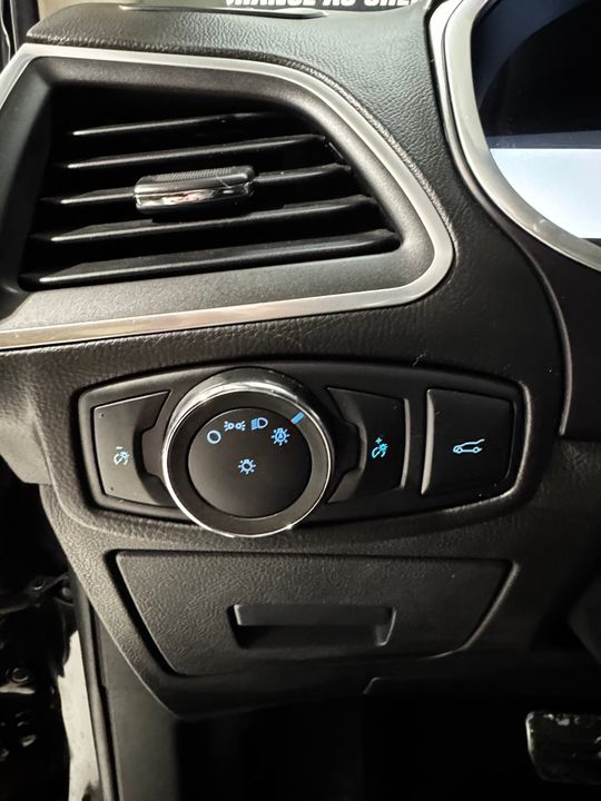 Ford Edge 2017 - Image 11