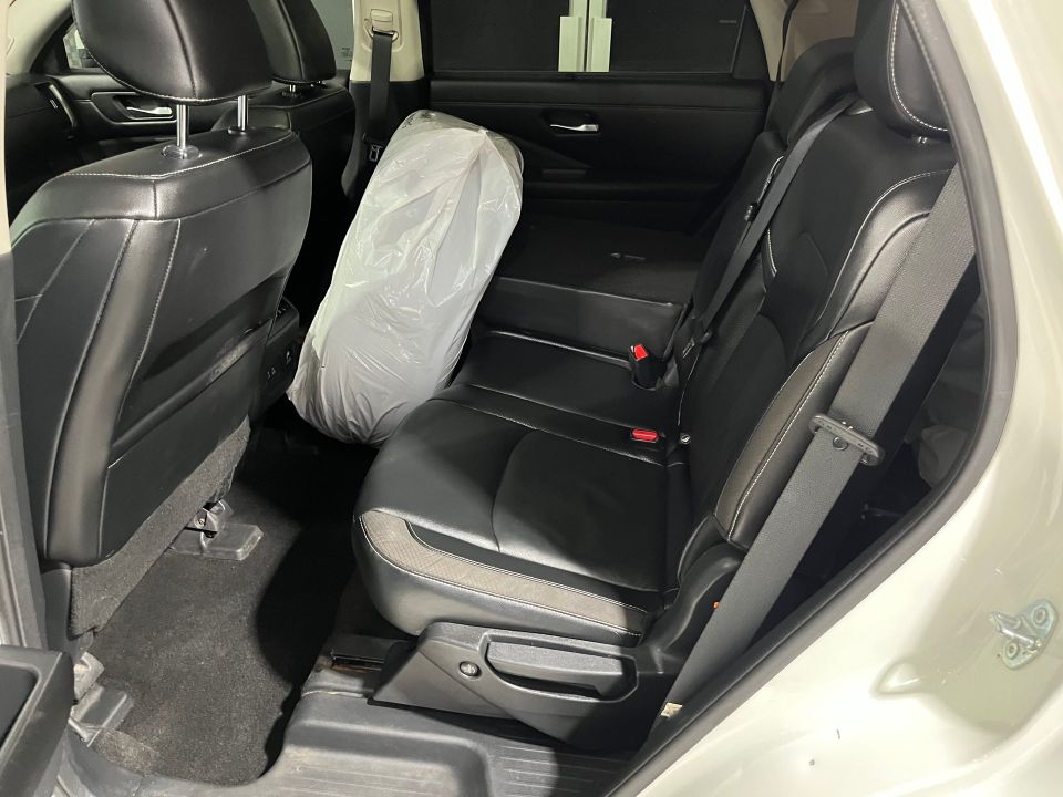 Nissan Pathfinder 2022 - Image 9