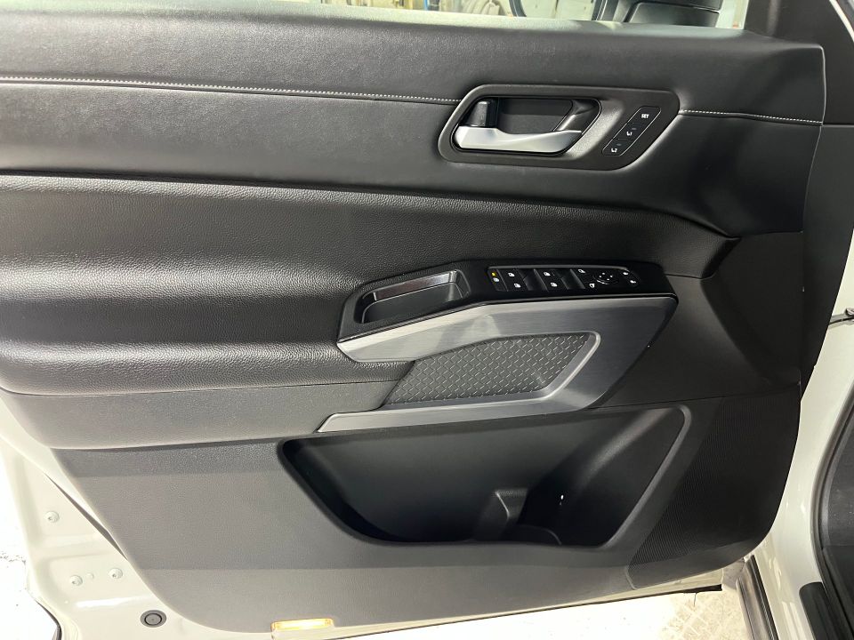 Nissan Pathfinder 2022 - Image 10