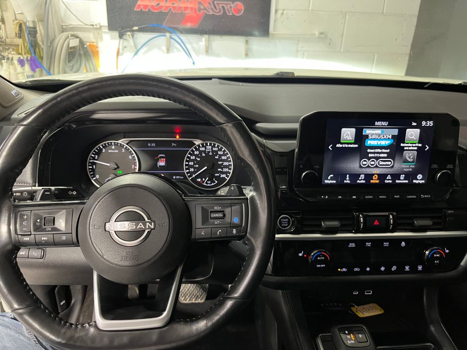 Nissan Pathfinder 2022 - Image 13