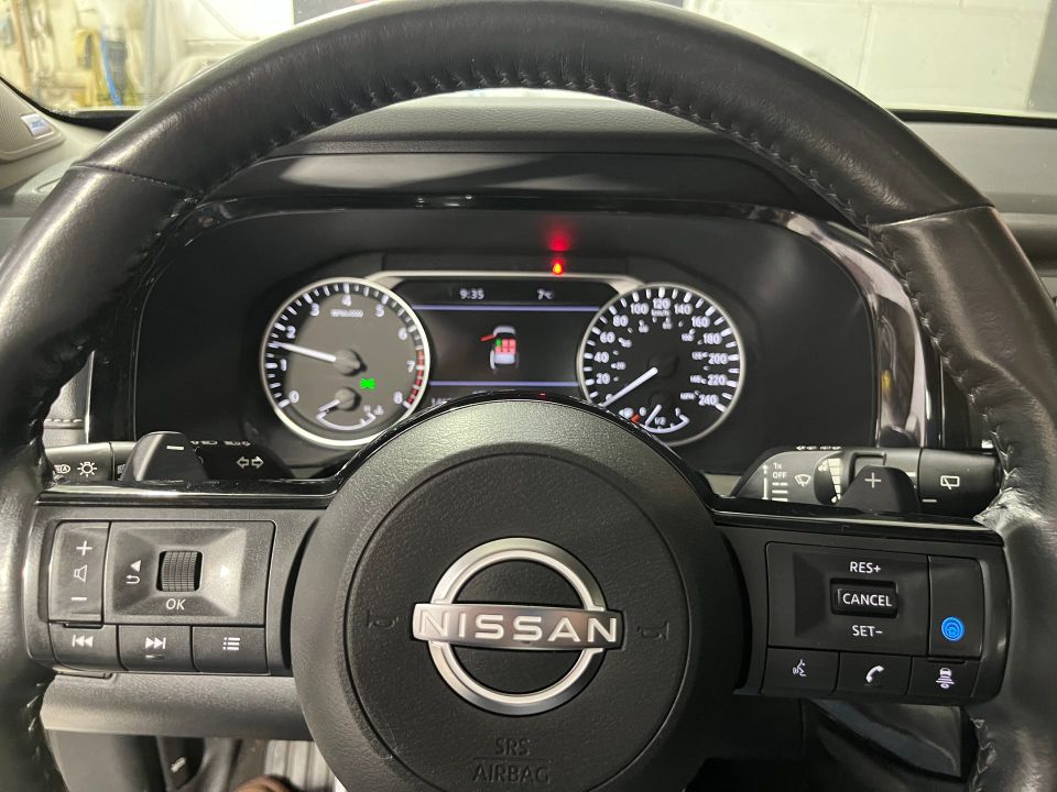 Nissan Pathfinder 2022 - Image 14