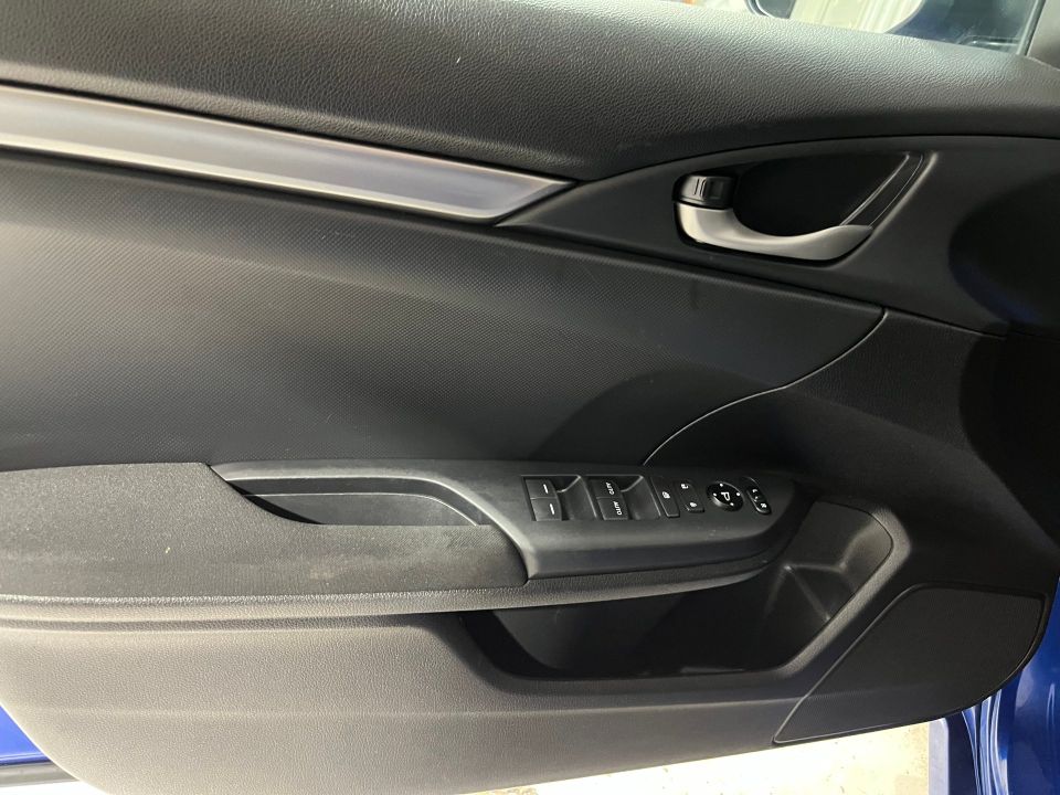 Honda Civic 2017 - Image 8