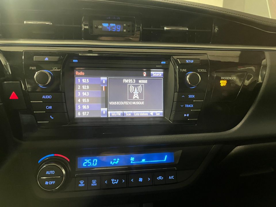 Toyota Corolla 2016 - Image 16