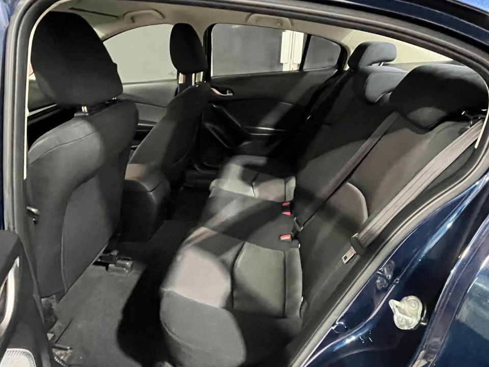 Mazda Mazda3 2017 - Image 18