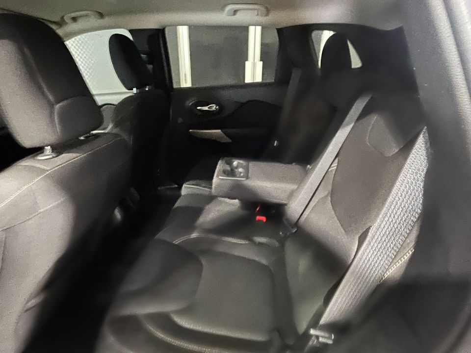 Jeep Cherokee 2017 - Image 14