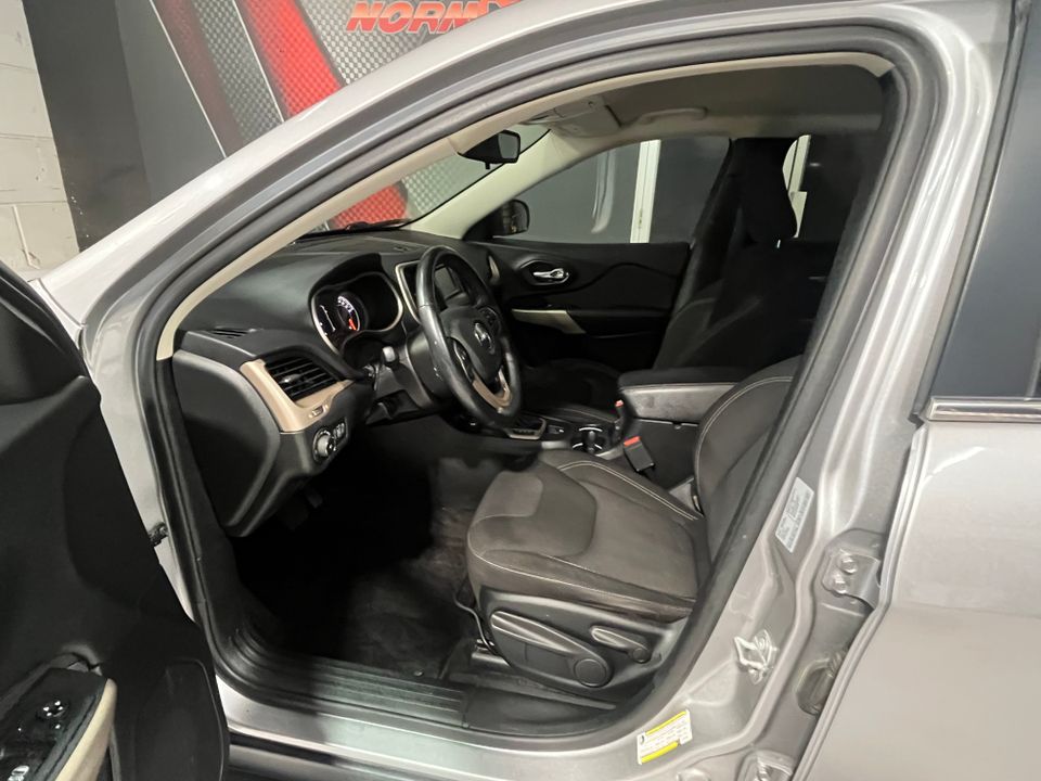 Jeep Cherokee 2017 - Image 16