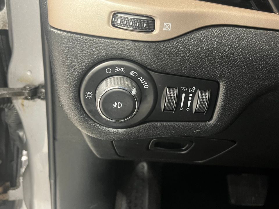 Jeep Cherokee 2017 - Image 19