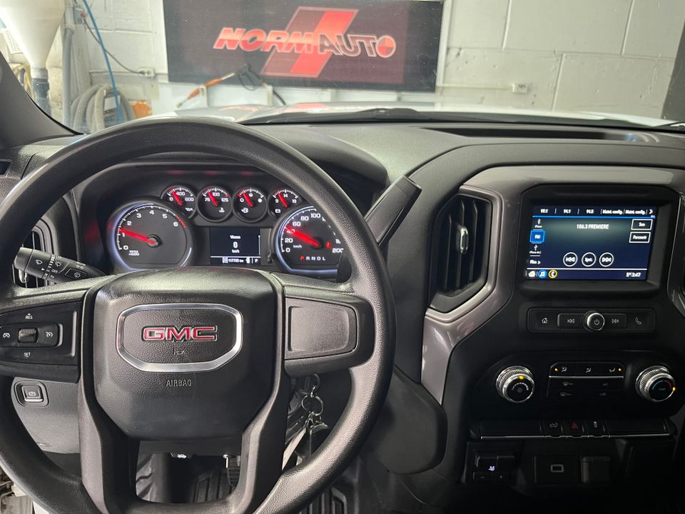 GMC Sierra 1500 2019 - Image 12