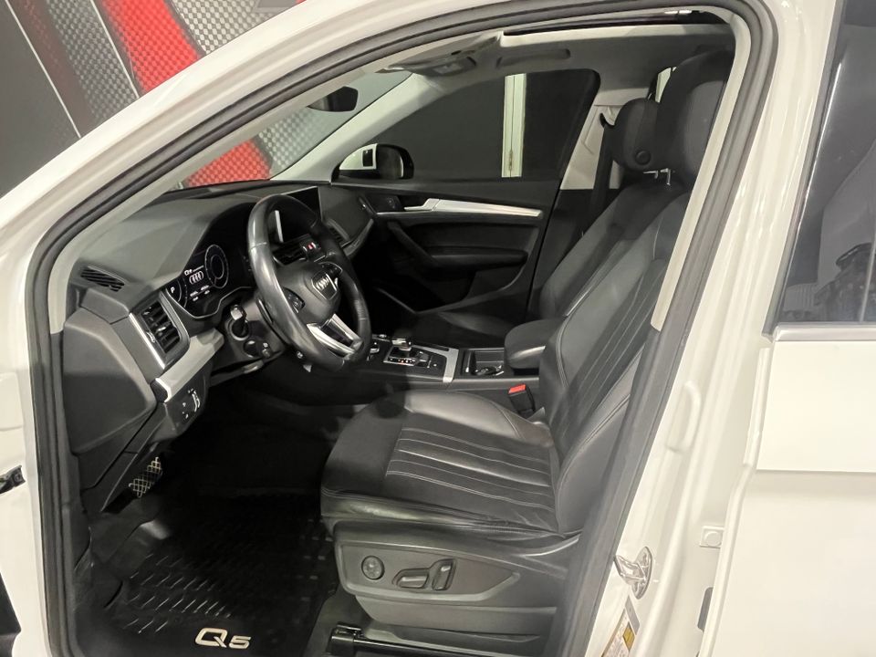 Audi Q5 2020 - Image 17