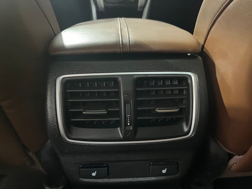 Acura TLX 2018 - Image 8