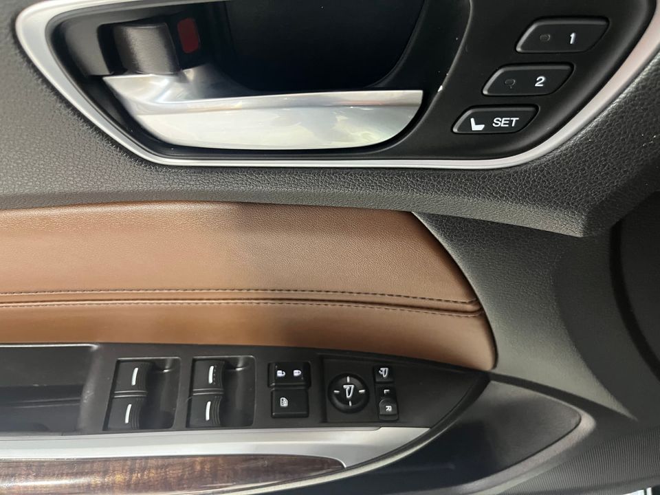 Acura TLX 2018 - Image 9