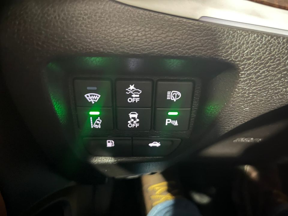 Acura TLX 2018 - Image 11